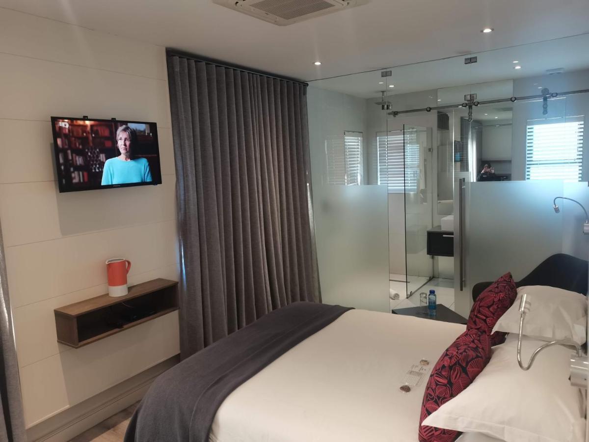 شرق لندن The Paralian Exclusive Guest House المظهر الخارجي الصورة