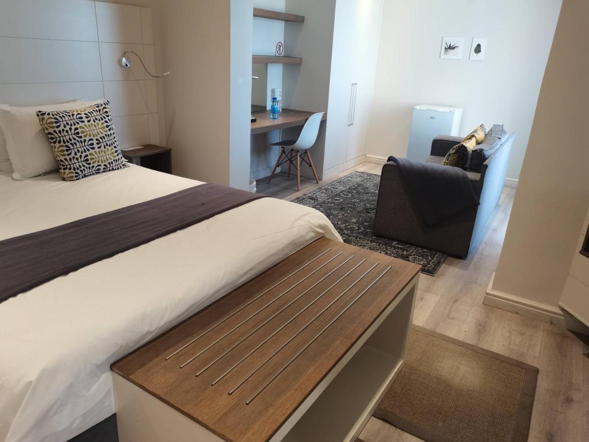 شرق لندن The Paralian Exclusive Guest House المظهر الخارجي الصورة